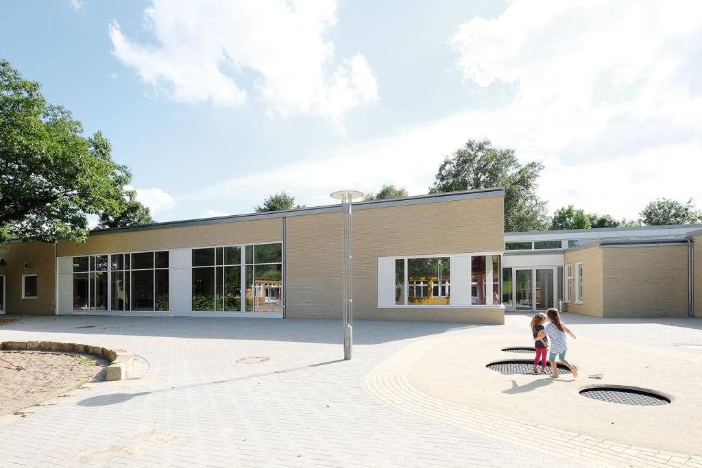 eins:eins architekten hamburg - Pausenmehrzweckhalle Grundschule Neuland