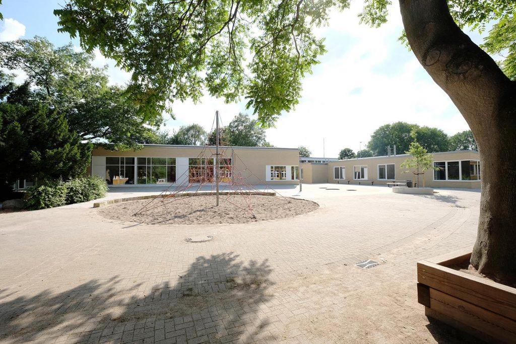 eins:eins architekten hamburg - Pausenmehrzweckhalle Grundschule Neuland