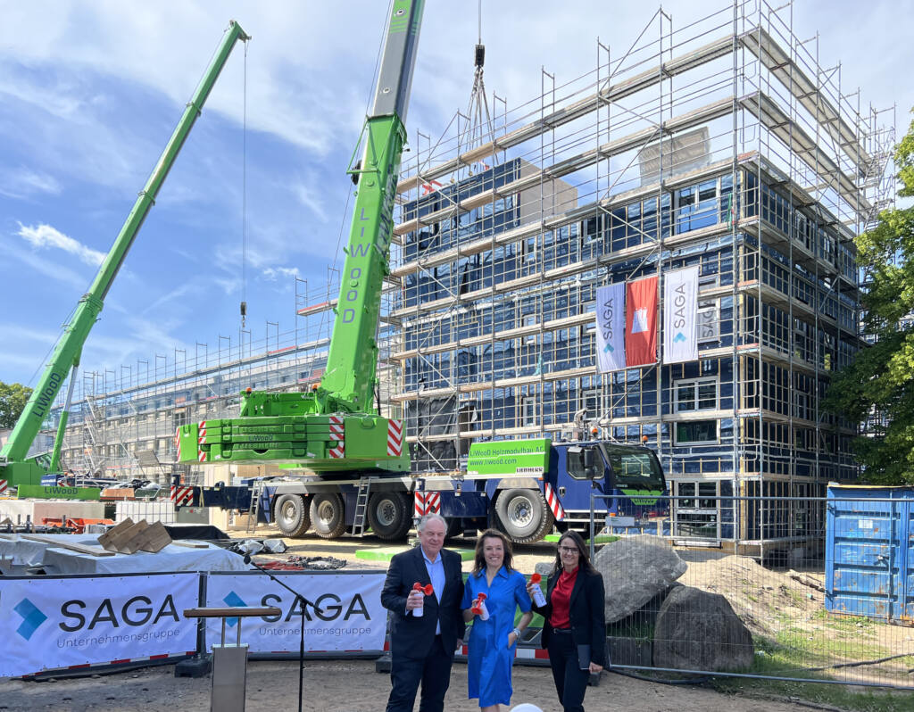eins:eins architekten hamburg - Aufstockung in Holzmodulbauweise